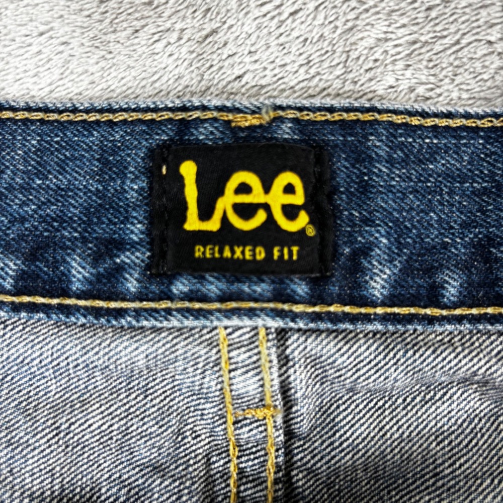 VTG Lee Relaxed Fit Jeans Mens 38x30 Dark Wash Blue Straight Leg Cotton - Picture 3 of 7